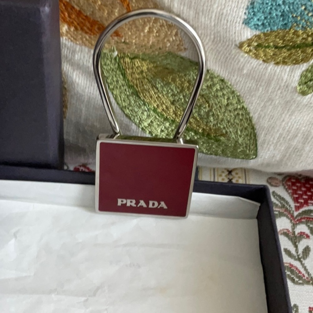 Prada charm/key holder metal